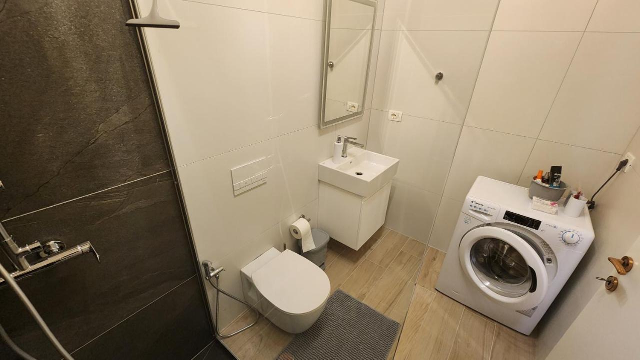 Jusal Sea View Apartment Sarande Ngoại thất bức ảnh
